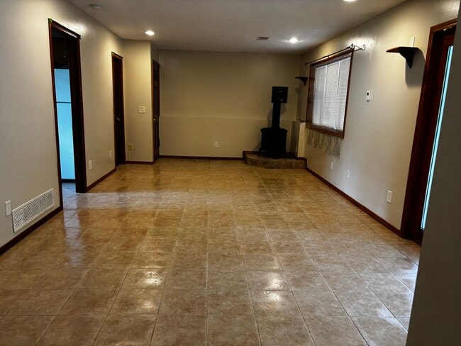 Photo - 11331 W River Rd Unit First Floor