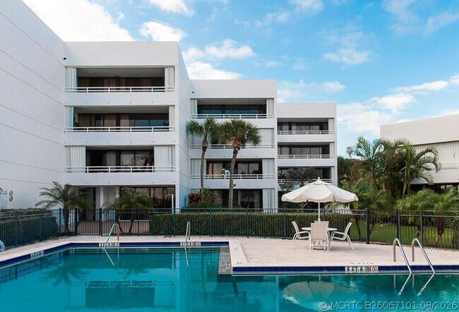 Photo - 3701 S Flagler Dr Unit A204