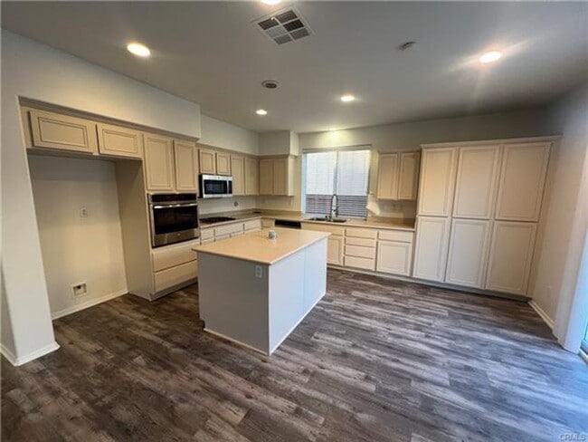 Photo - Beautiful Menifee Home Near Menifee Lakes ...