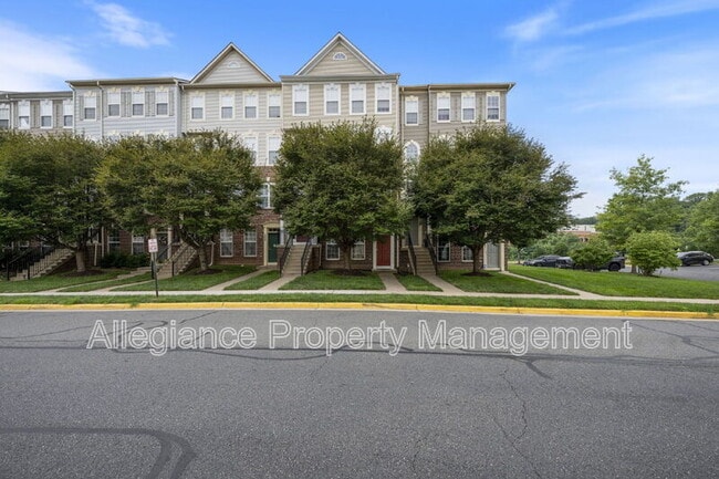 Building Photo - 15555 John Diskin Cir