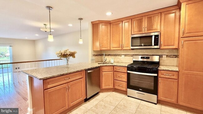 Building Photo - 302 Marten Rd