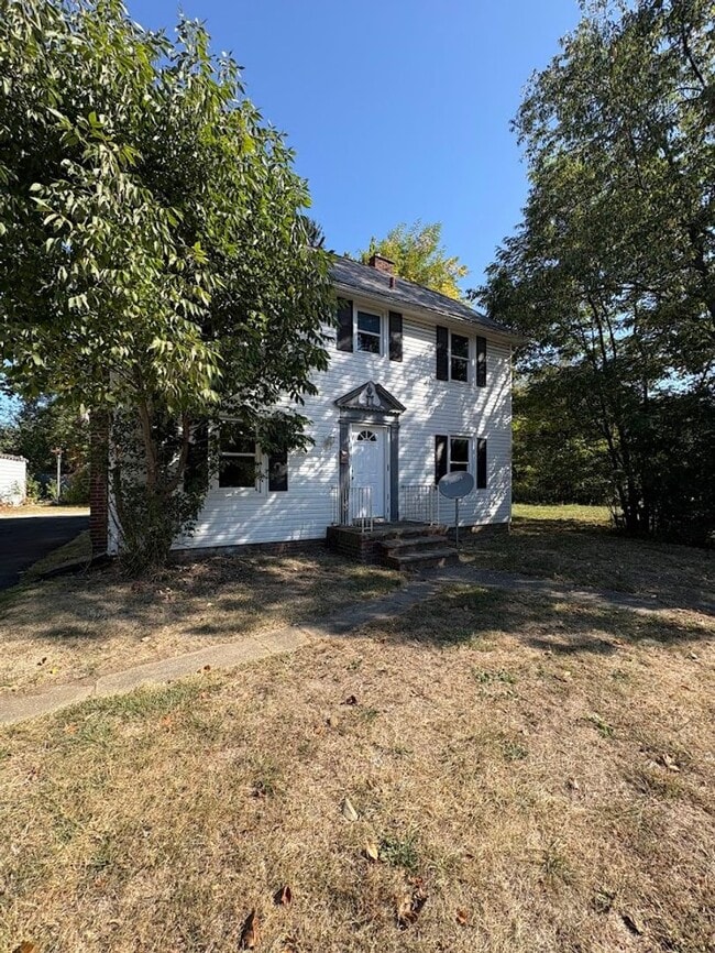 Photo - Three bedroom two bathroom home for rent