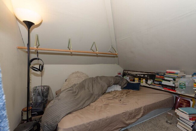 Photo - No Broker Fee | Renovated 6 Bed, 3 Bath with In-Unit Laundry | Brighton