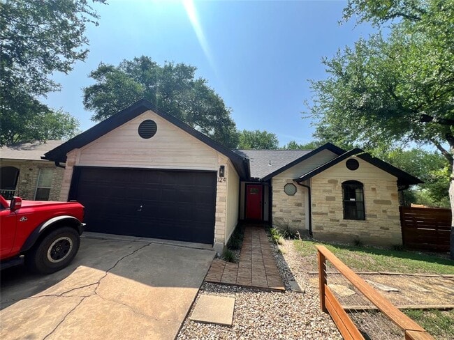 Photo - 124 Oak River Dr House