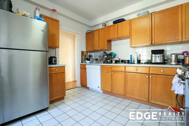 Photo - 37 Union St Unit 2