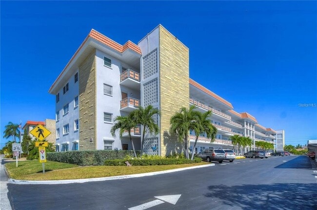 Building Photo - 3128 59th St S Unit 212