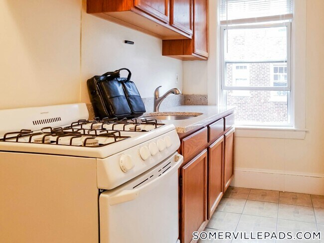 Photo - 157 Summer St Unidad 12R