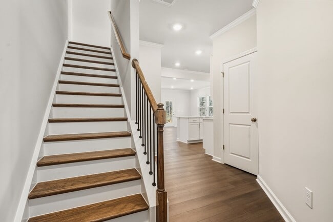 Photo - Modern Newly Built 3be / 2.5ba End Of The Street Townhouse