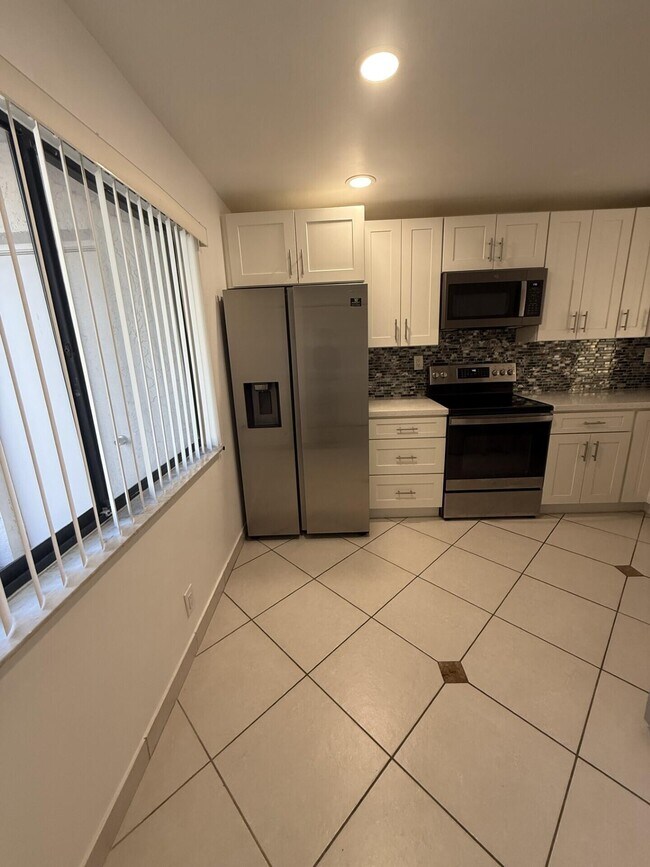 Photo - 153 W Laurel Dr Unit 1003