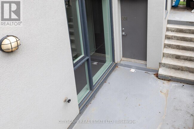 Photo - 370 Wallace Ave Unité 501