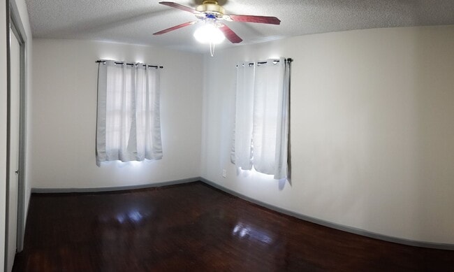 Photo - 3 bed 2 ba w Finished Basement + Garage - APPLY FREE!