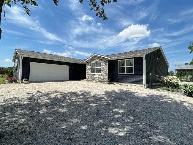 Photo - 17200 OH-739 House