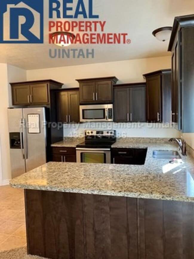 Photo - 3 bed 2.5 bath townhome in Fox Run