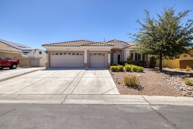 5317 Blue Evergreen Ave