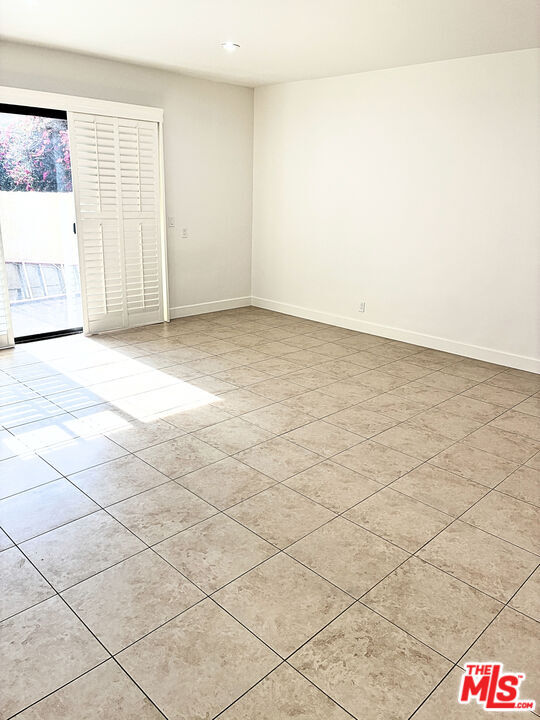 Photo - 2340 Century Hill