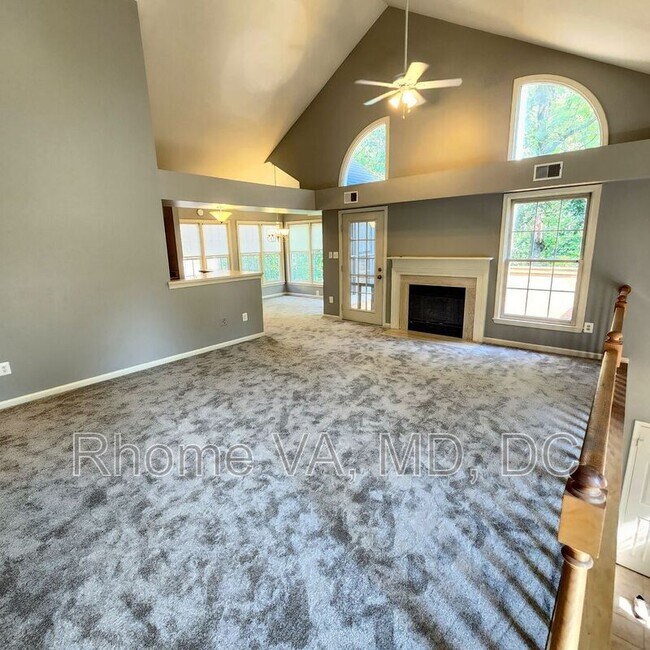 Photo - 1404 Church Hill Pl