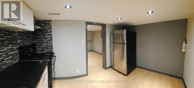 Photo - 1 Columbine Ave Unit Lower