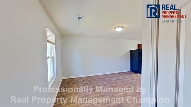 Photo - Adorable 3 BD 1.5 BA Home on Corner Lot with Fenced Back Yard