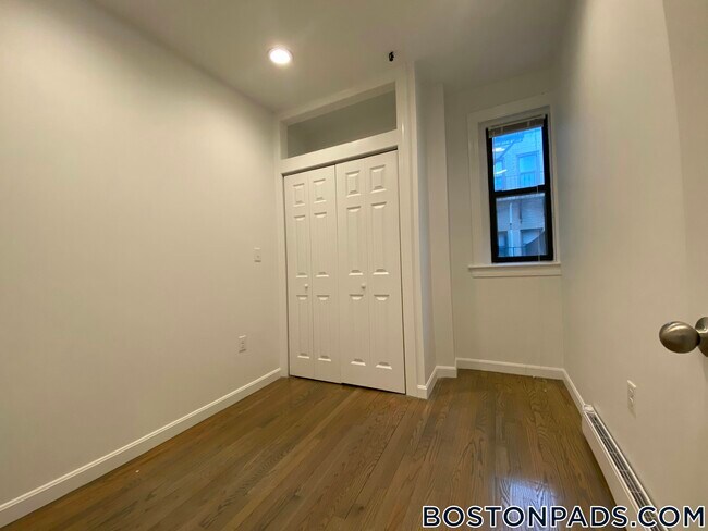 Photo - 19 Peterborough St Unidad 14