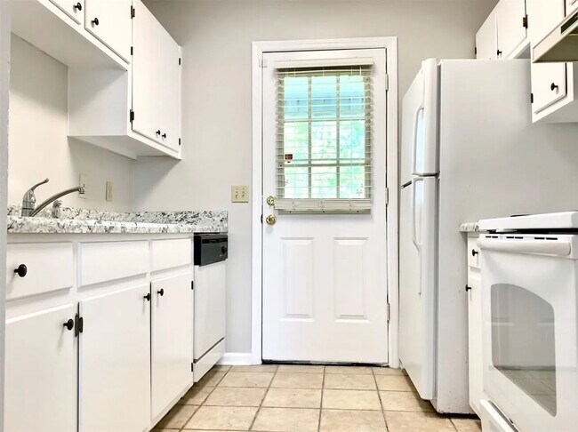 Photo - Affordable 4/3 Townhome in Timberwood