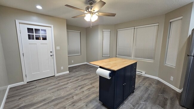 Photo - 715 W 8th St