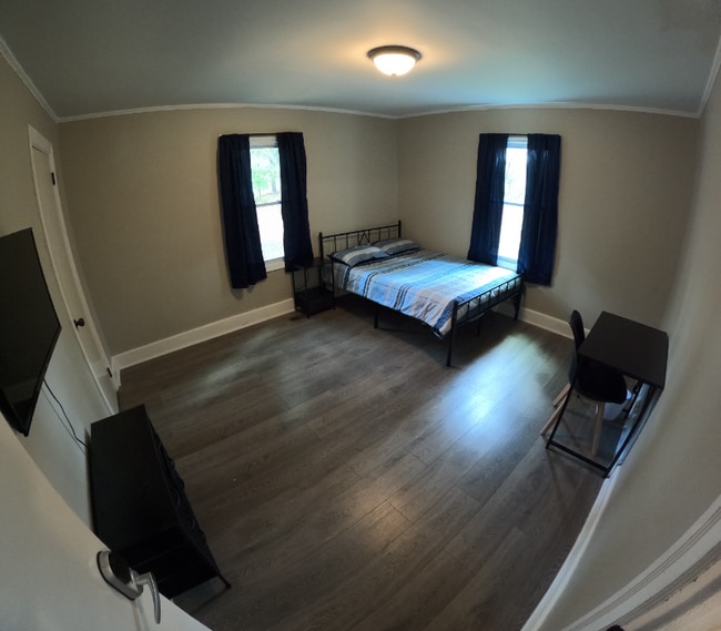 Photo - 120 Longview Dr