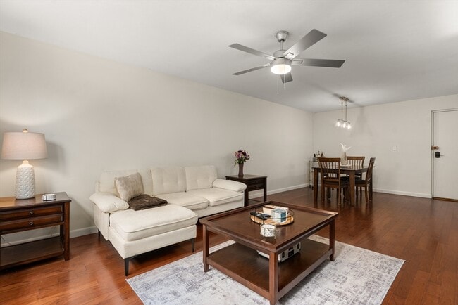 Photo - 5050 Washington St Unit 216