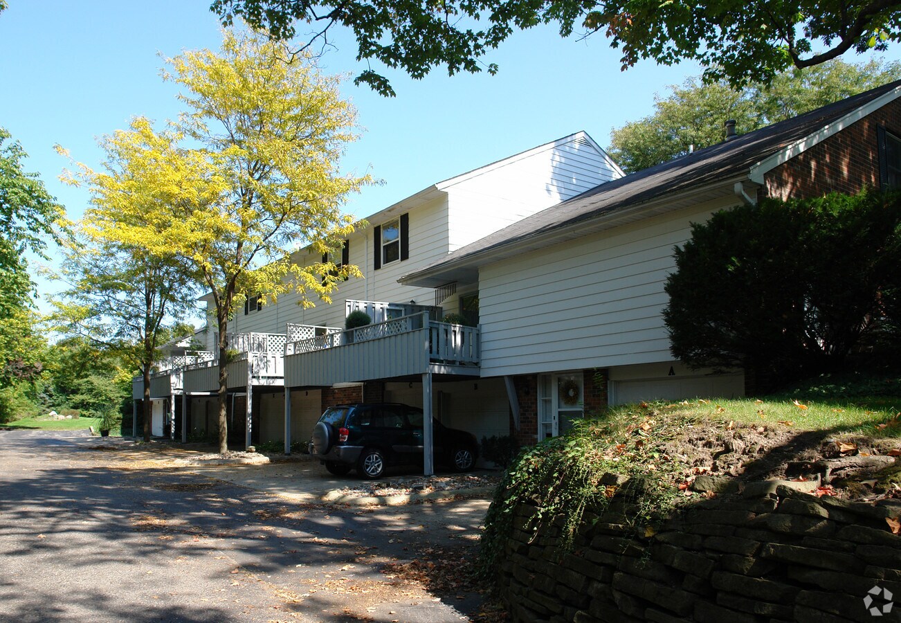 Photo - 1934-1946 Hamilton Rd