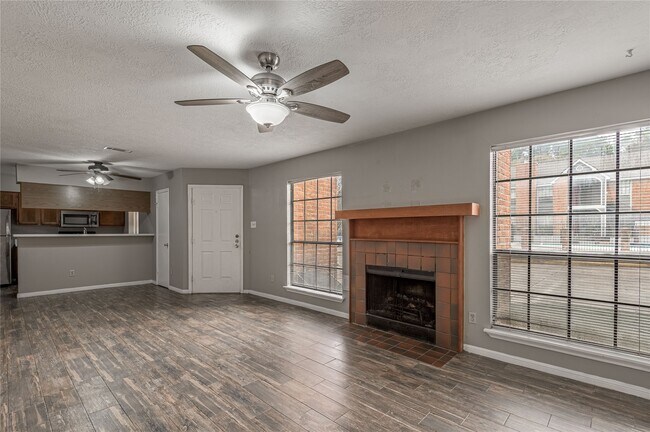 Photo - 2402 Sycamore Ave Unidad A1