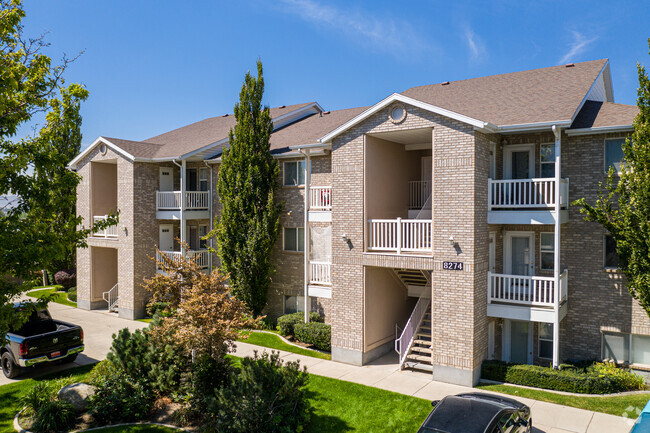 Lush Landscaping - Legacy Court Rental