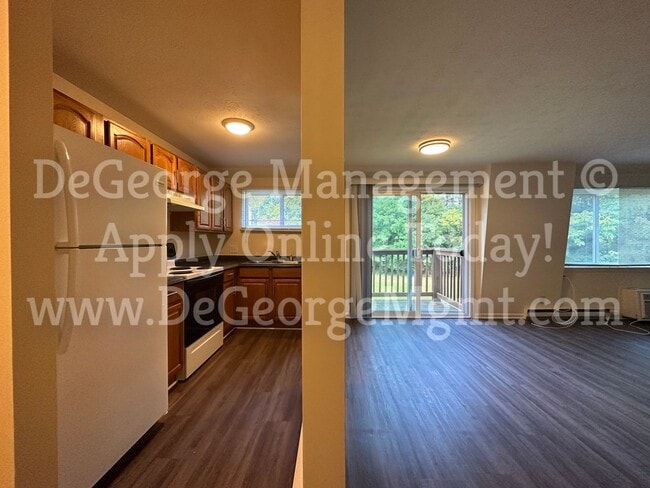 Photo - Woodside Court Apartments