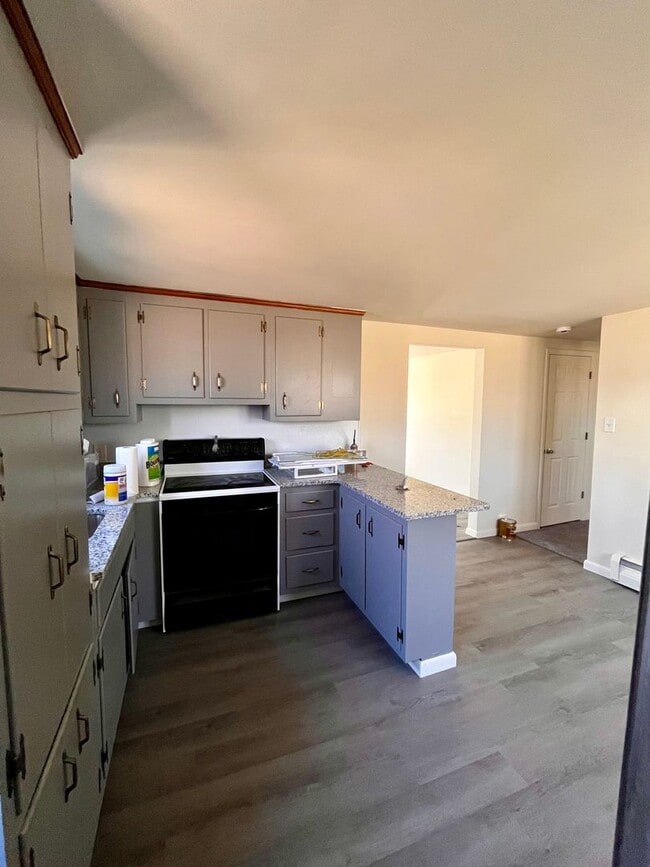 Photo - 4 Bed Single Family Home Available Now!