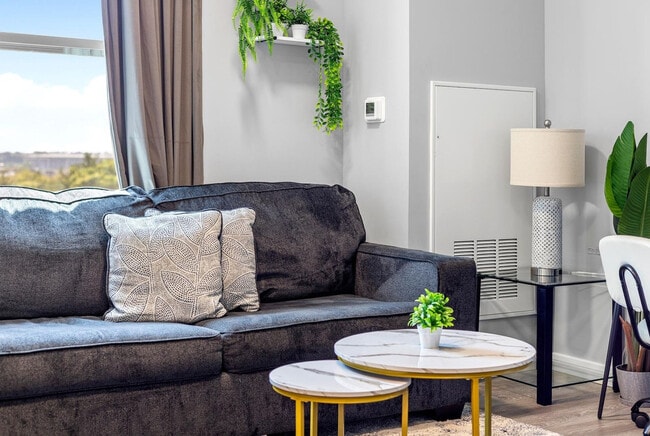 Photo - 95 Broadway-SI ID1240360P Unit SI ID1240360P