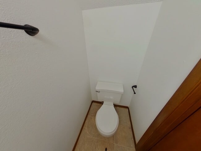 Photo - 3227 S Illinois St