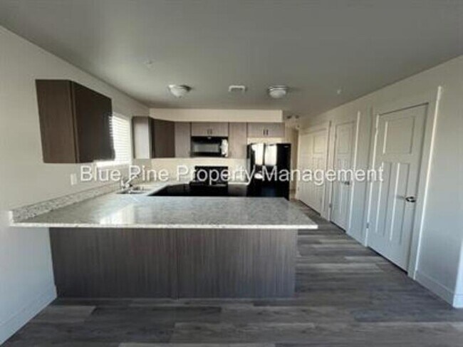 Photo - 3565 E Gample Ave Unit 2