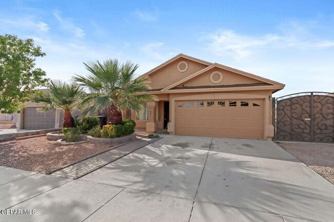 Photo - 804 Desert Cactus Dr