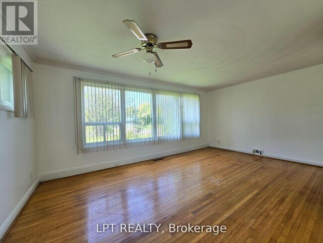 Photo - 71 Deerfield Rd