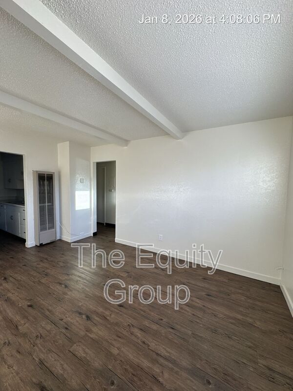 Photo - 513 E Myrtle Ave Unit B