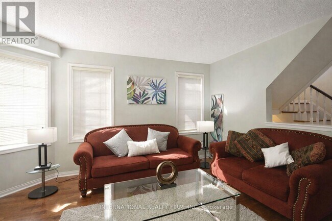 Photo - 3259 High Springs Crescent