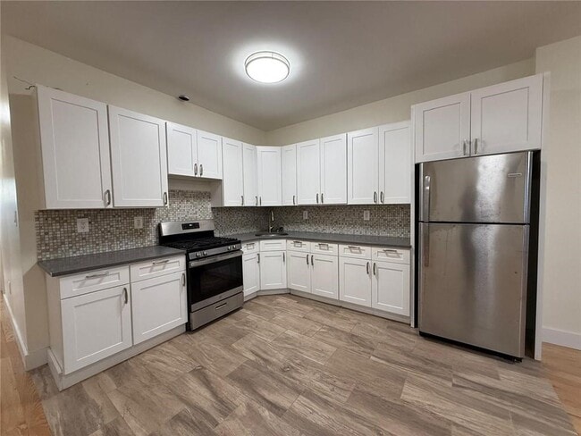 199 Bay 20th St Unidad 1