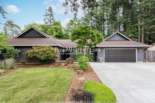 Updated 5 Bedroom Oasis in LO - Backyard o... - Updated 5 Bedroom Oasis in LO - Backyard o... House