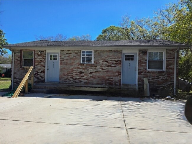 Building Photo - 419 Kinsey Blvd