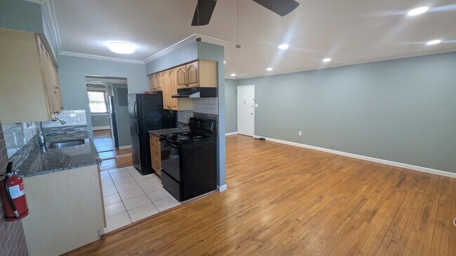 Photo - 63 Stonehurst Blvd Unit C