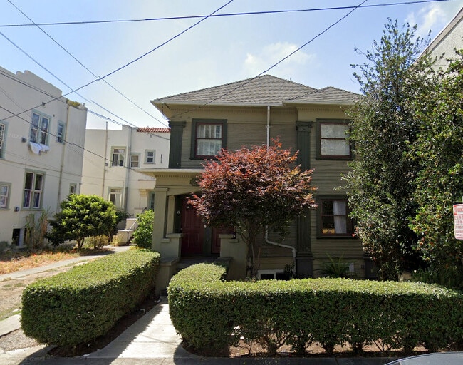 2204 Dwight Way