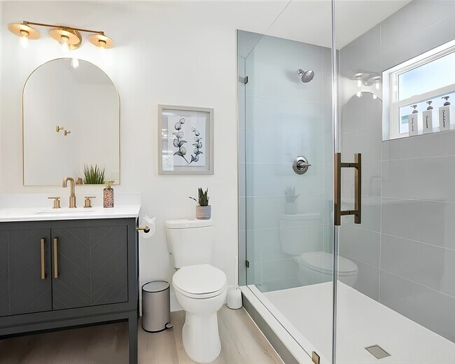 Photo - 2905 W Collins St Unit 1