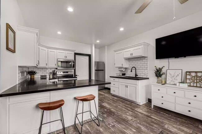 Photo - 304 Palomino Dr Unit ADU
