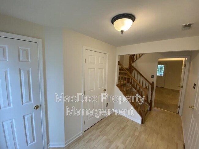 Photo - 4204 Apgar Ct