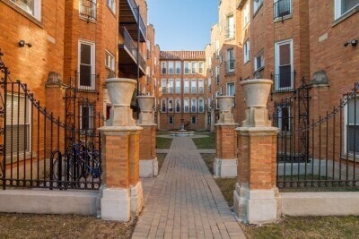 Photo - 1644 W Greenleaf Ave Unit 2N