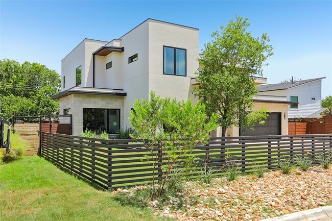 Photo - 2010 Meadowridge Dr