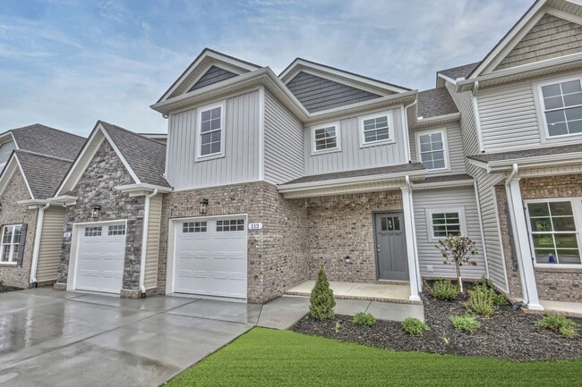 Photo - Beautiful LIKE NEW 3 Bed 2.5 Bath Townhome in Manchester!